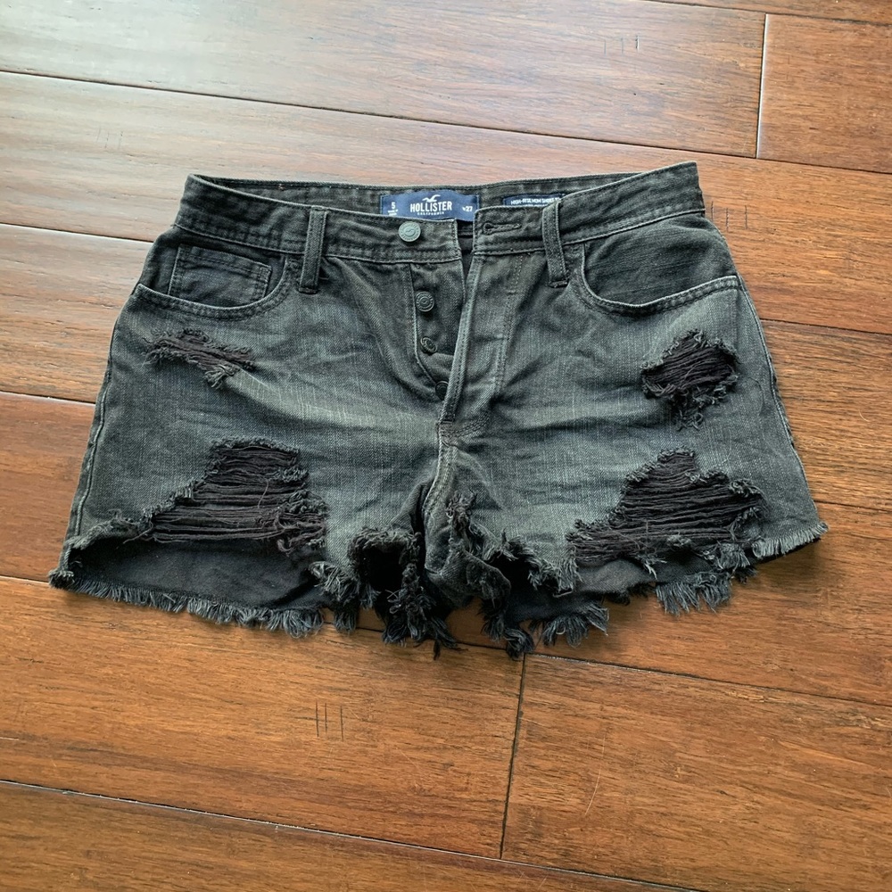Hollister shorts 5/27